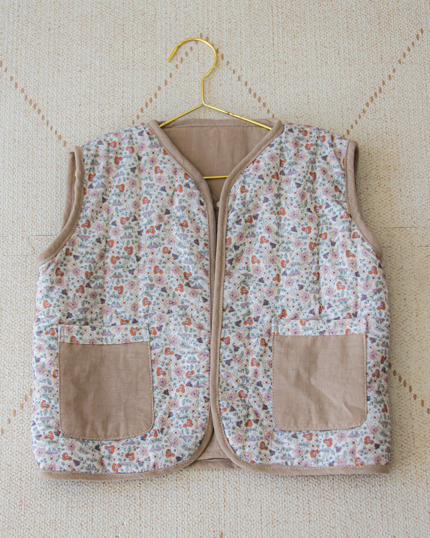Chaleco capitoneado reversible