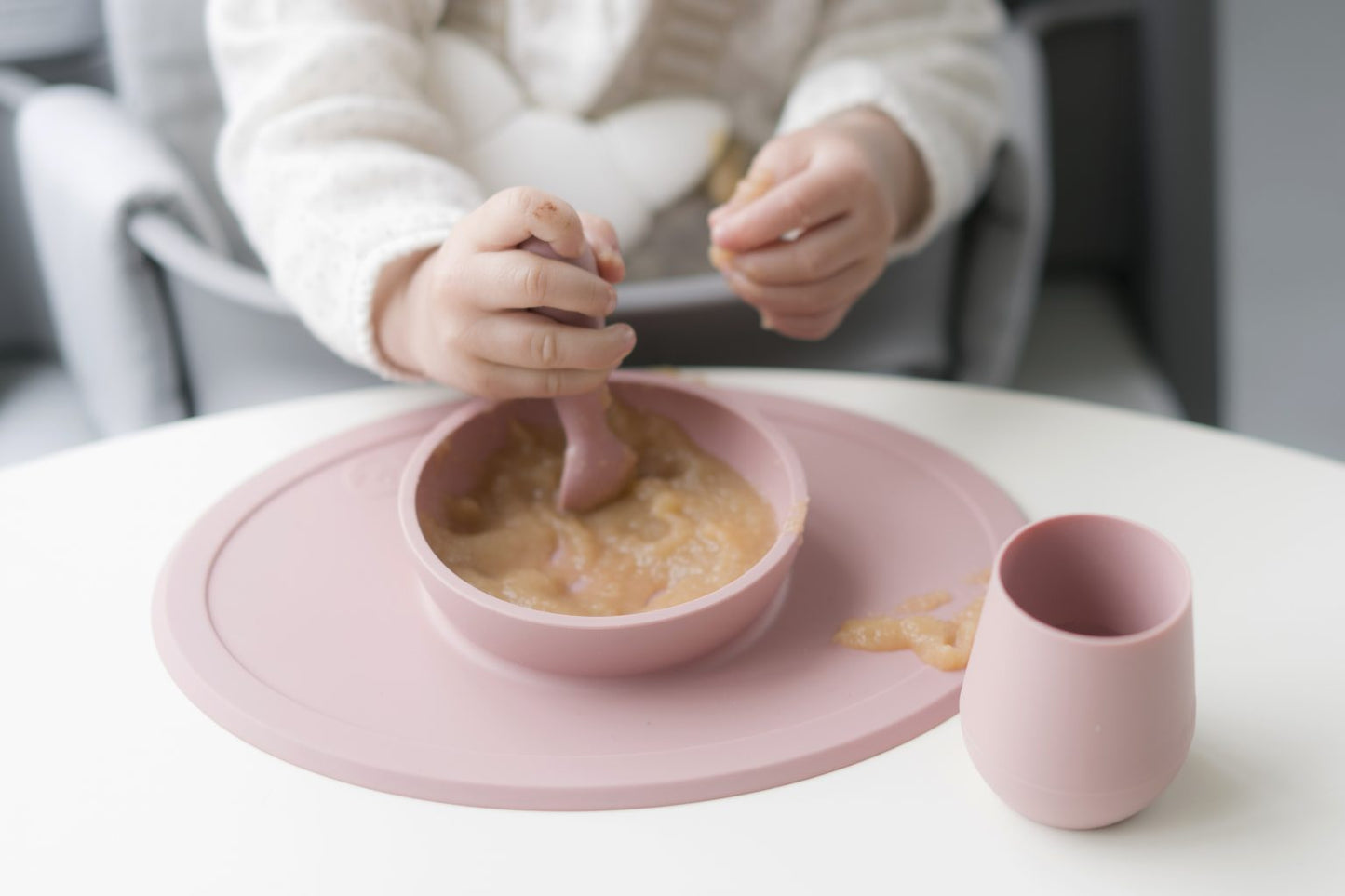First Foods Set - Plato Antideslizante, Vaso y Cucharas - Sage