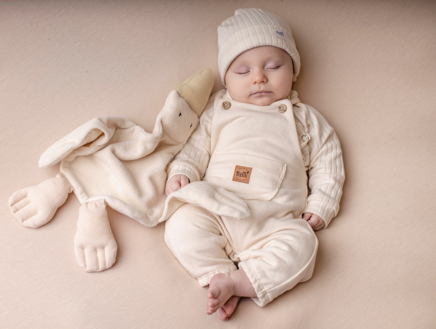 Set de nacimiento Humi - Body, enterito, gorro y pato de apego