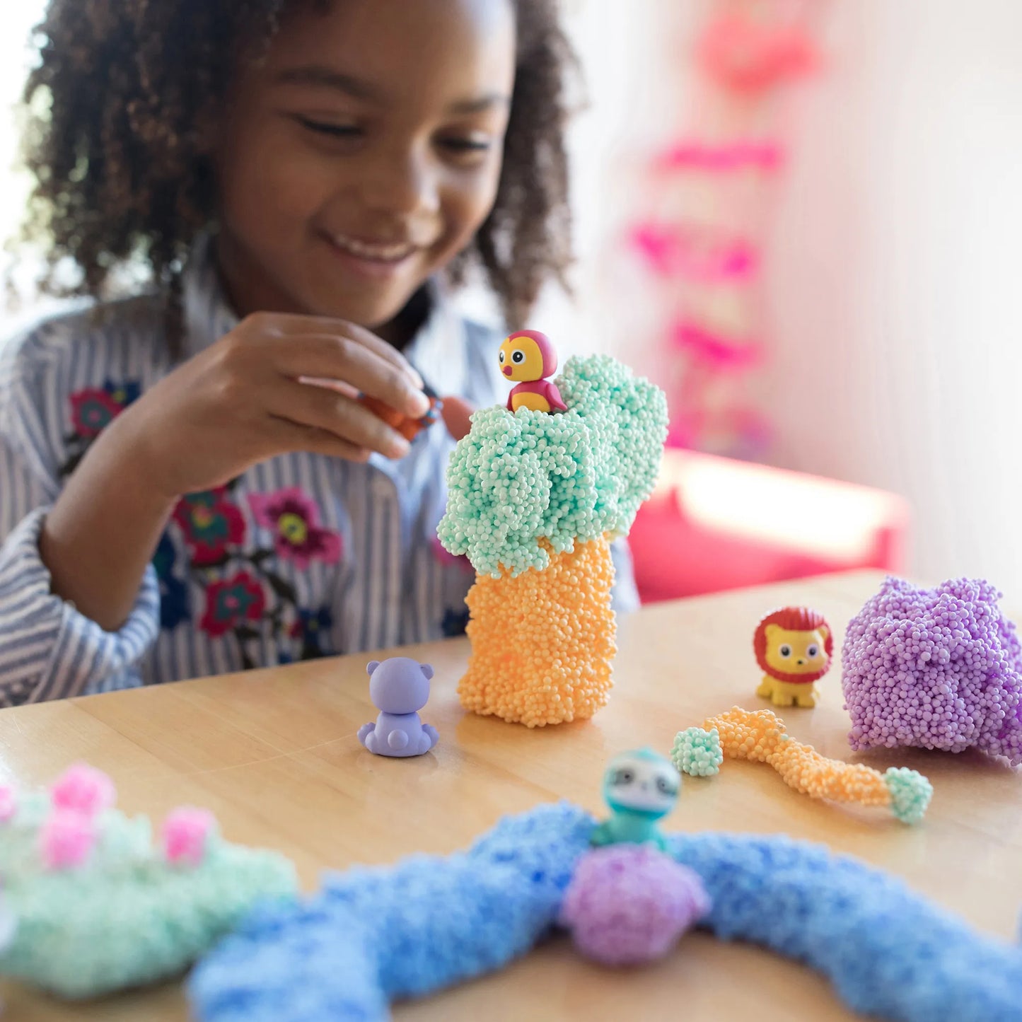 Playfoam Pals - ¡Con muñeco sorpresa!
