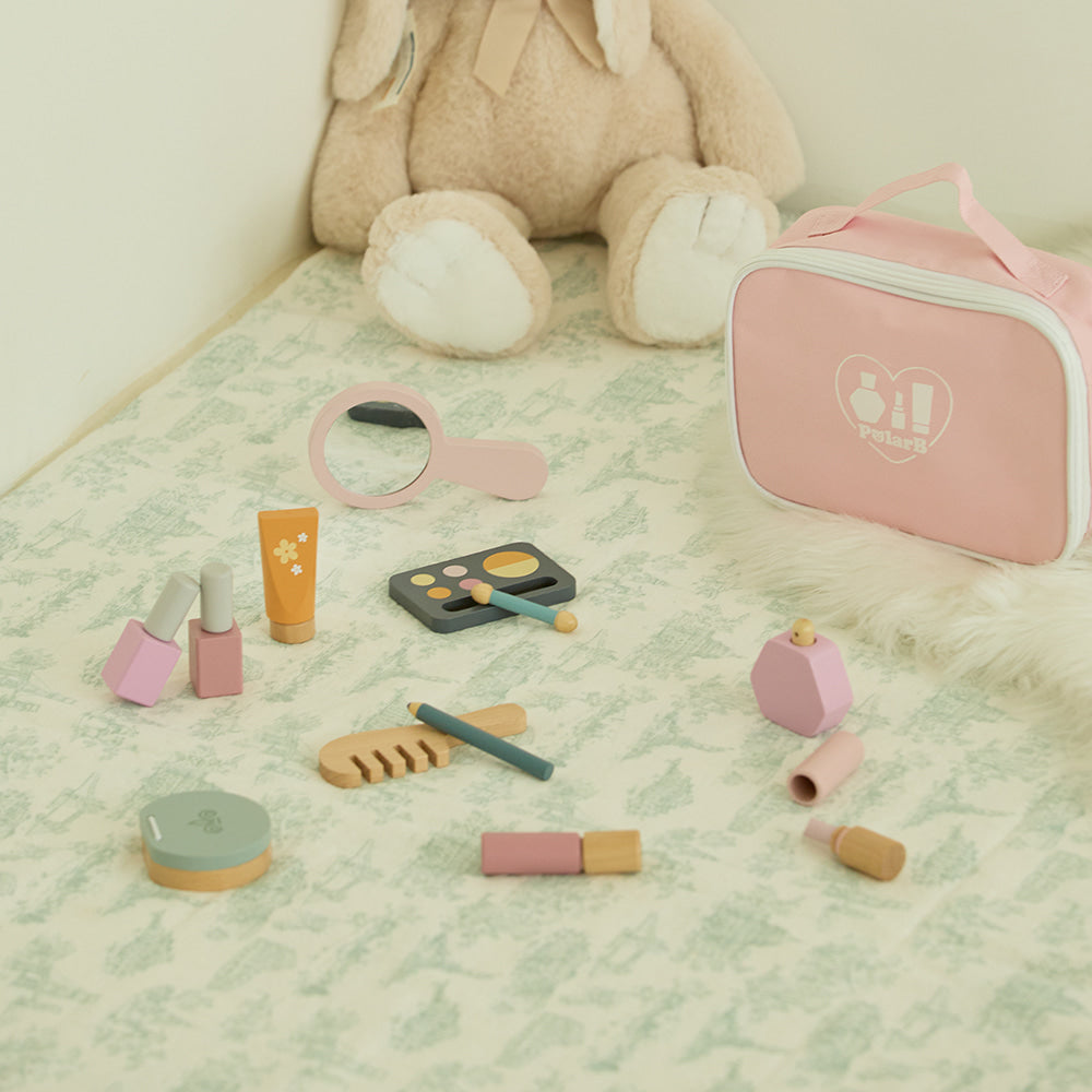Set de maquillaje de madera con maletín