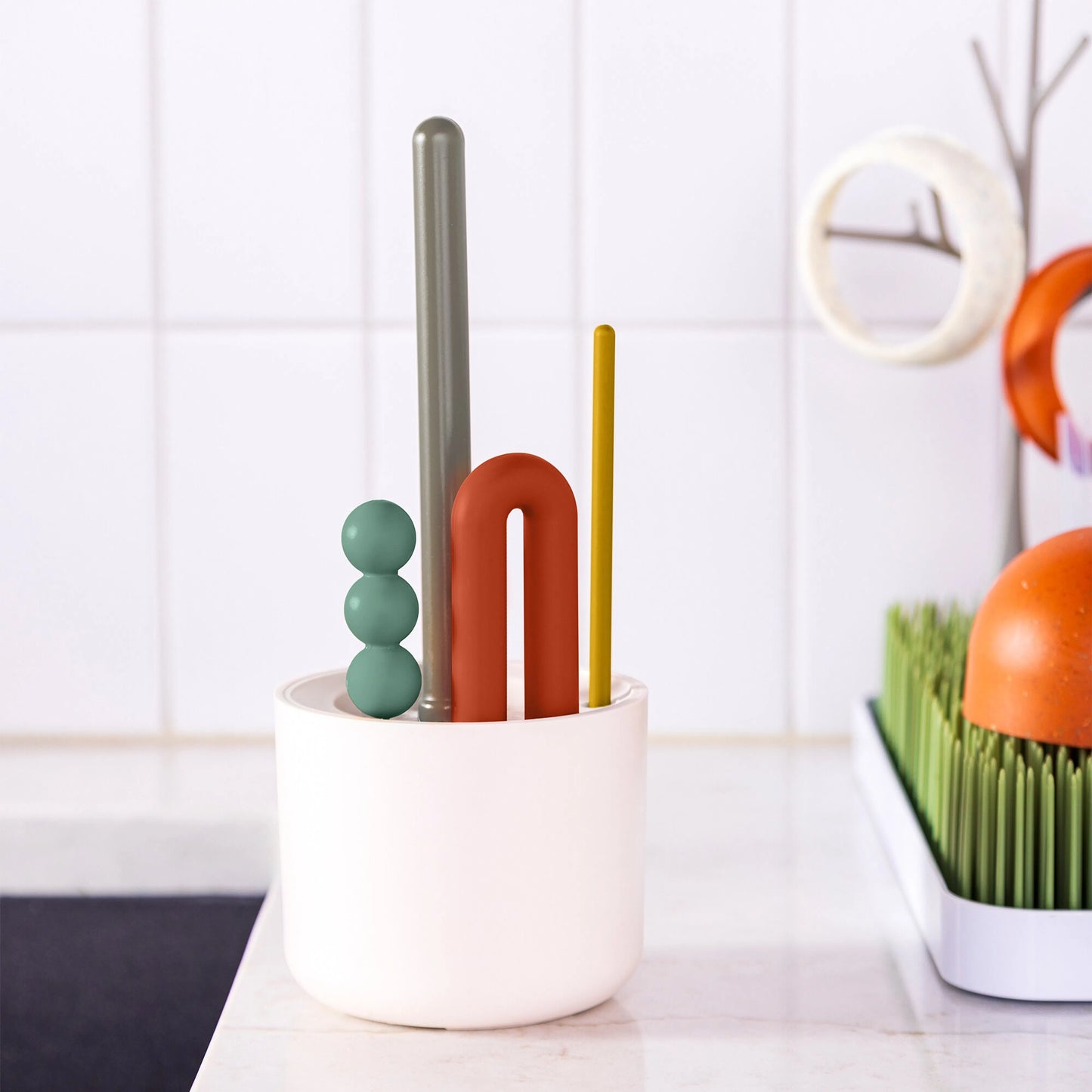 Set Cepillos Limpiamemas con Base Escurridora - Formas Geométricas