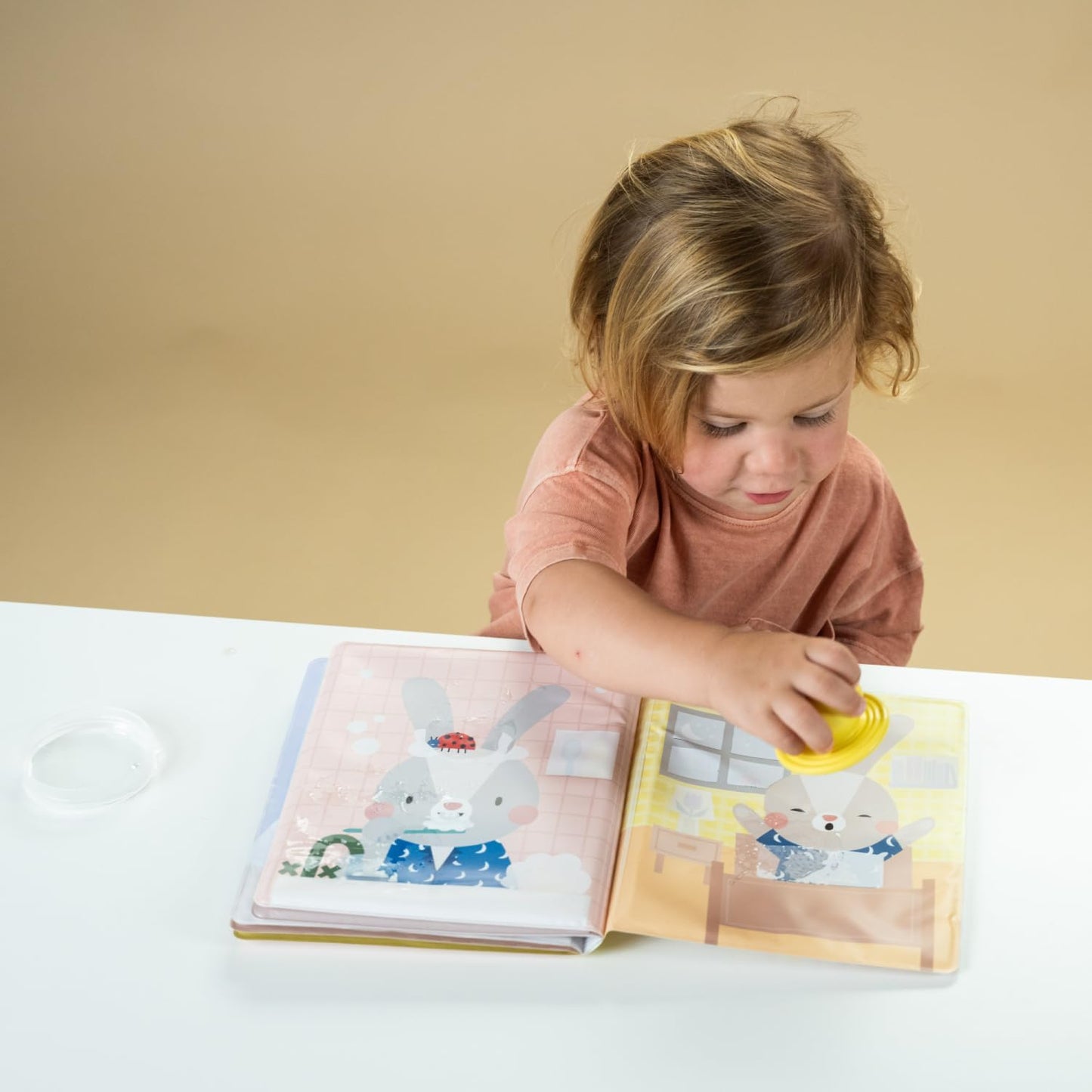 Libro Mágico de Agua Peek-A-Boo