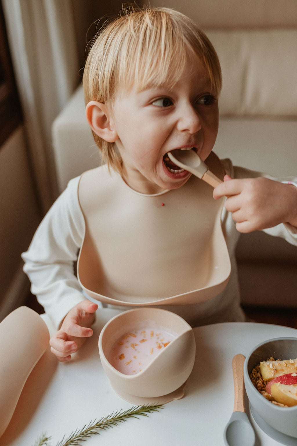 Set de Alimentación Basic: Bowl + Cuchara + Babero