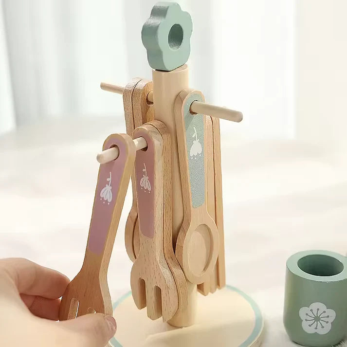 Set de Vajilla de Madera con Soportes