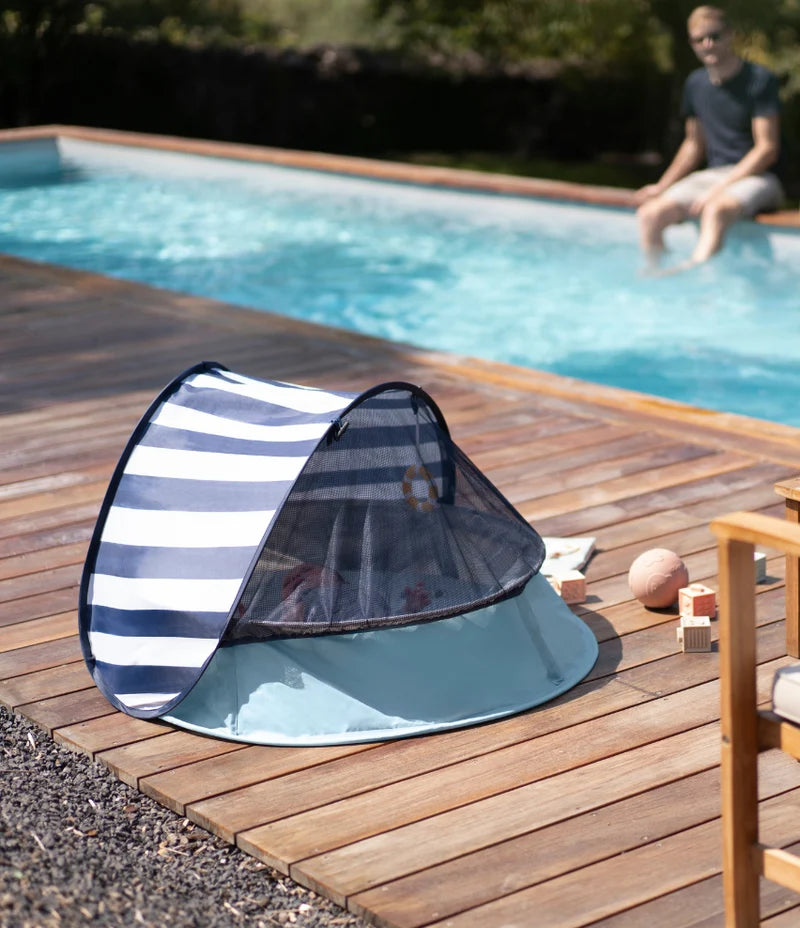 Carpa y Piscina de Playa y Jardín Aquani