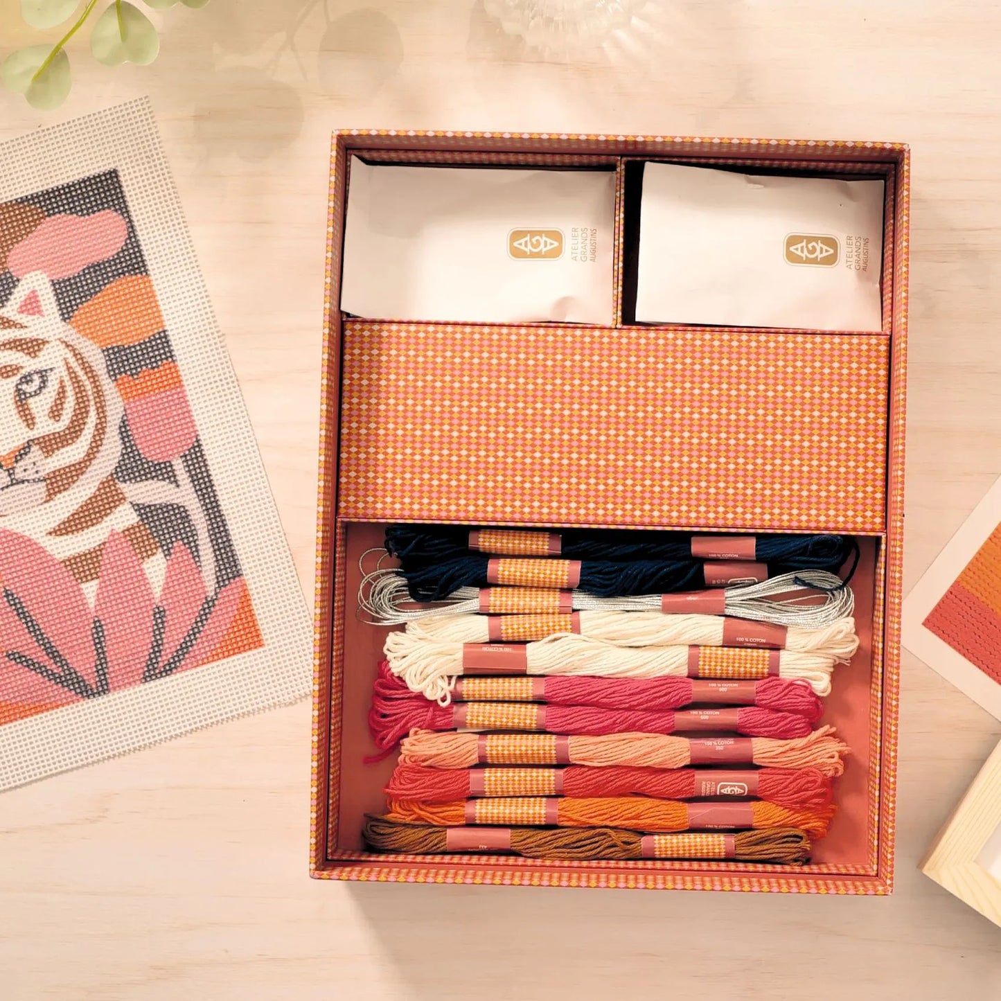 Atelier 64: Bordado sobre cañamazo