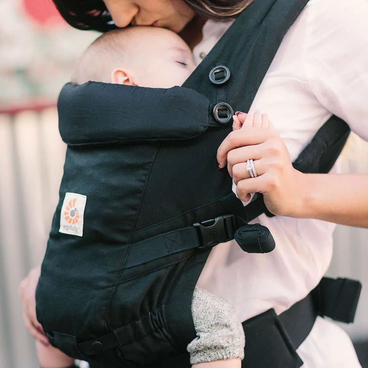 Mochila Portabebé Ergobaby Adapt (2 colores)