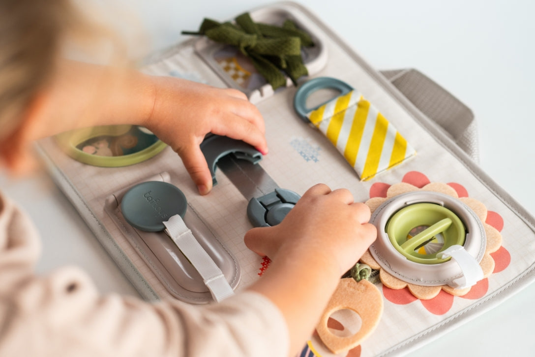Tablero de actividades toca y aprende